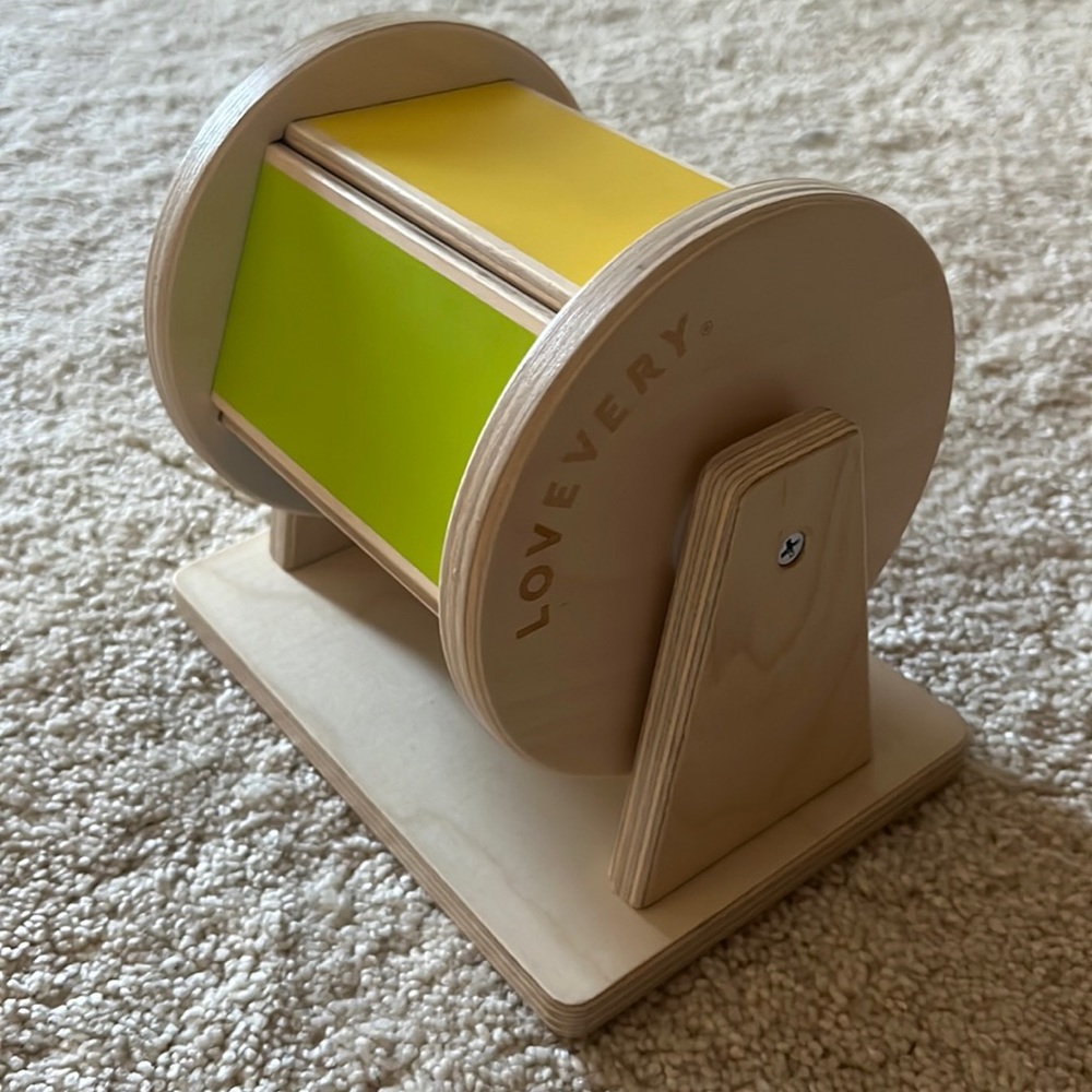 LovEvery sensory toy spinning rainbow